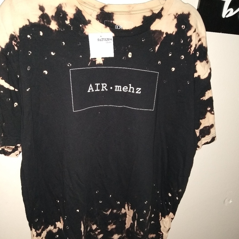 T-shirts - Picture 3 of 4